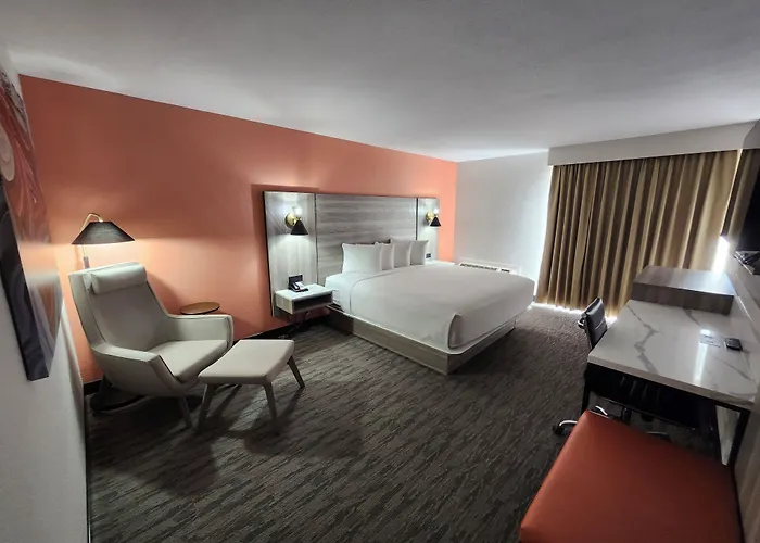 The Grand Hotel Peoria
