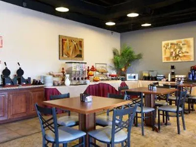 Hotel The Grand 2*